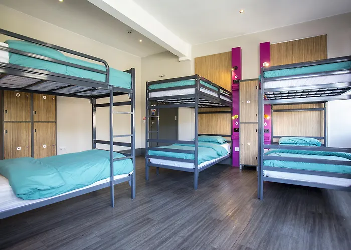 Beach Hotels Kick Ass Greyfriars (Adults Only)
