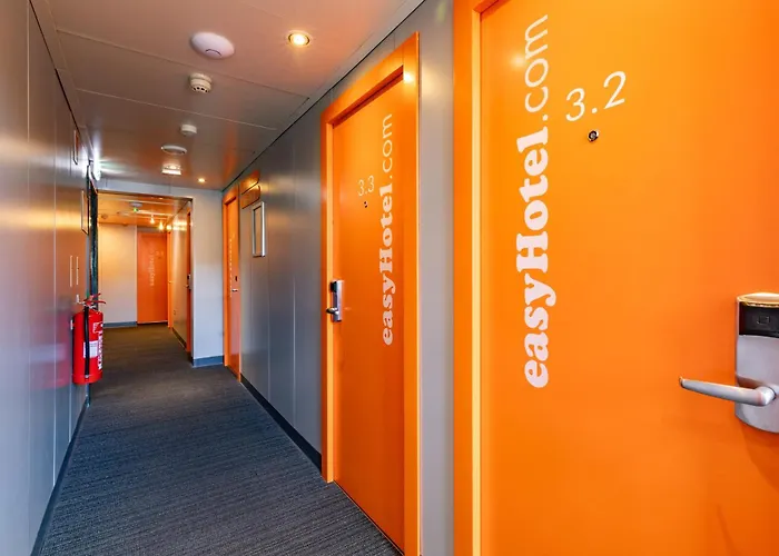  Easyhotel Edinburgh
