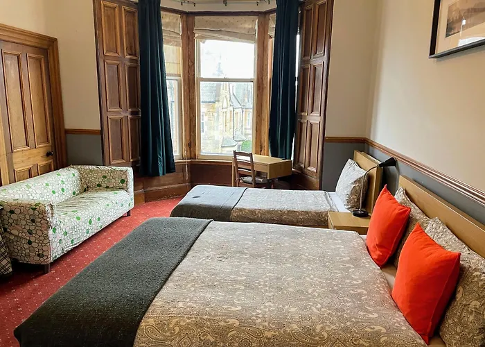 Günstiges Hotel: Airdenair Guest House