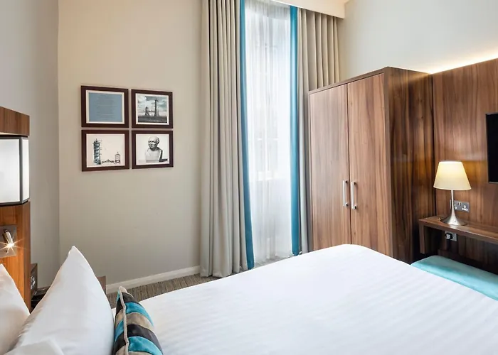 Courtyard By Marriott Edinburgh